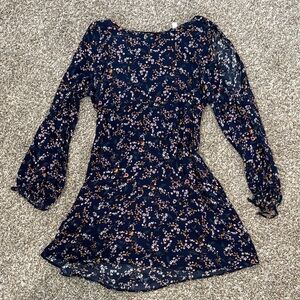 NWOT American Eagle Outfitter keyhole dress. Soft and sexy!